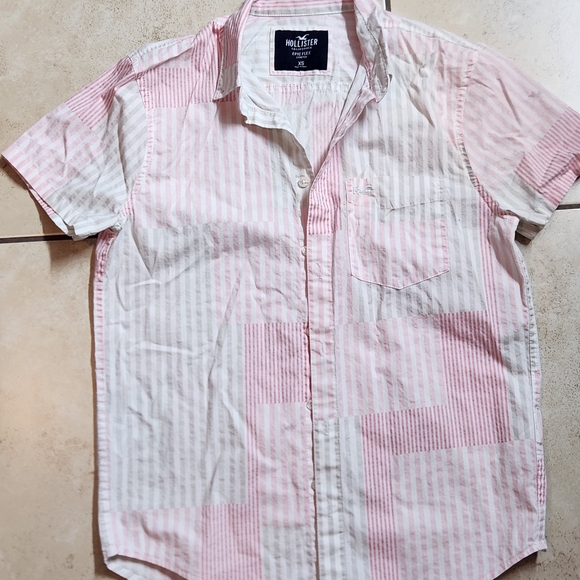 Hollister Men's Casual Pink and White Shirt - Picture 1 of 3